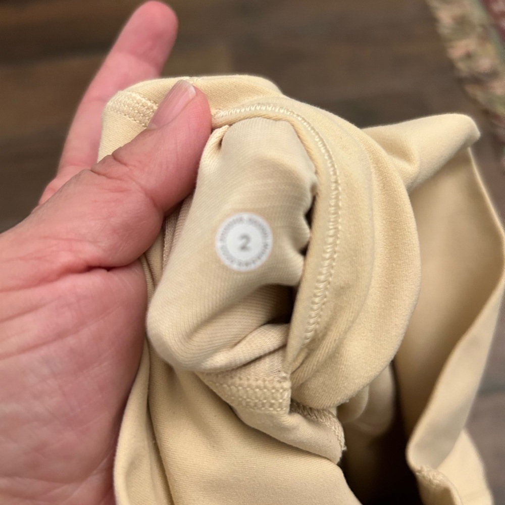 Lululemon Athletica Beige High-Waisted Leggings - Picture 2 of 2